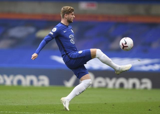 曾吐槽曼联门票难搞，斯科尔斯、巴特和弗格森一起现身包厢