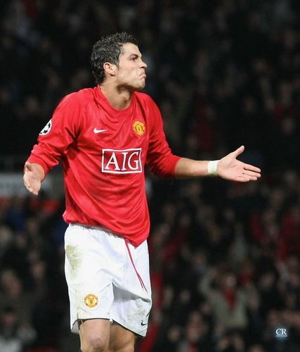 曝梅西想在巴黎主场展示世界杯奖杯 高层不乐意