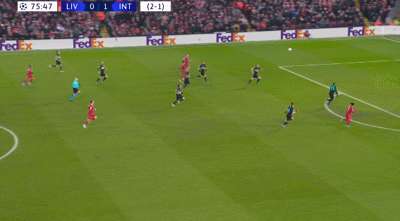 LPL上演退役之战，Scout小虎成为宿敌，IG获得复活甲，依然很危险